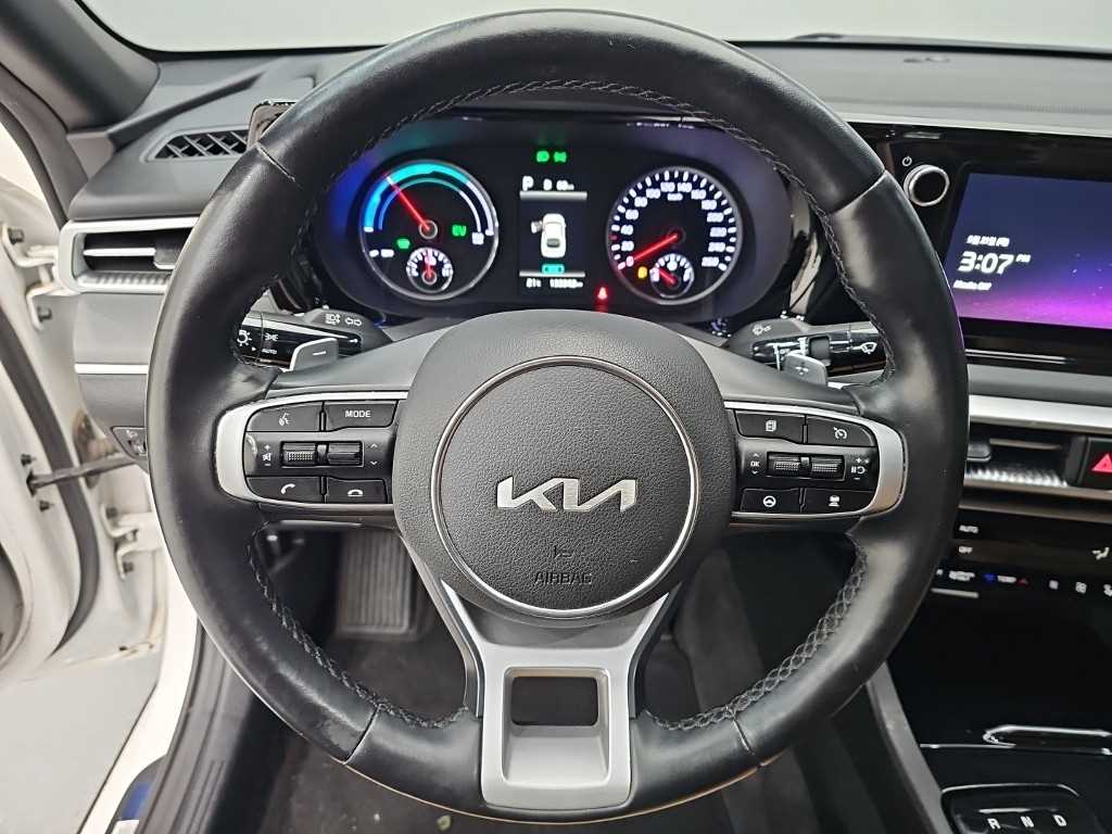 KIA K5 - Vista 9