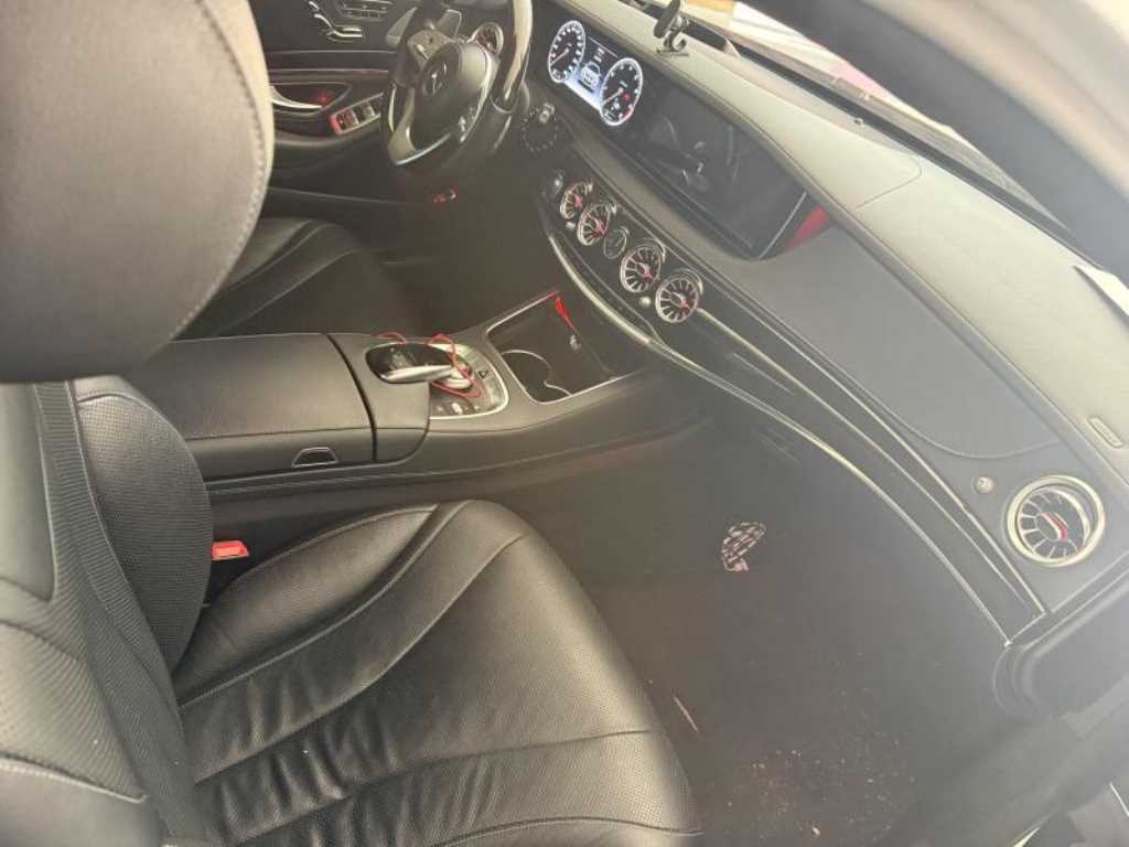 Mercedes Benz S Class - Vista 5