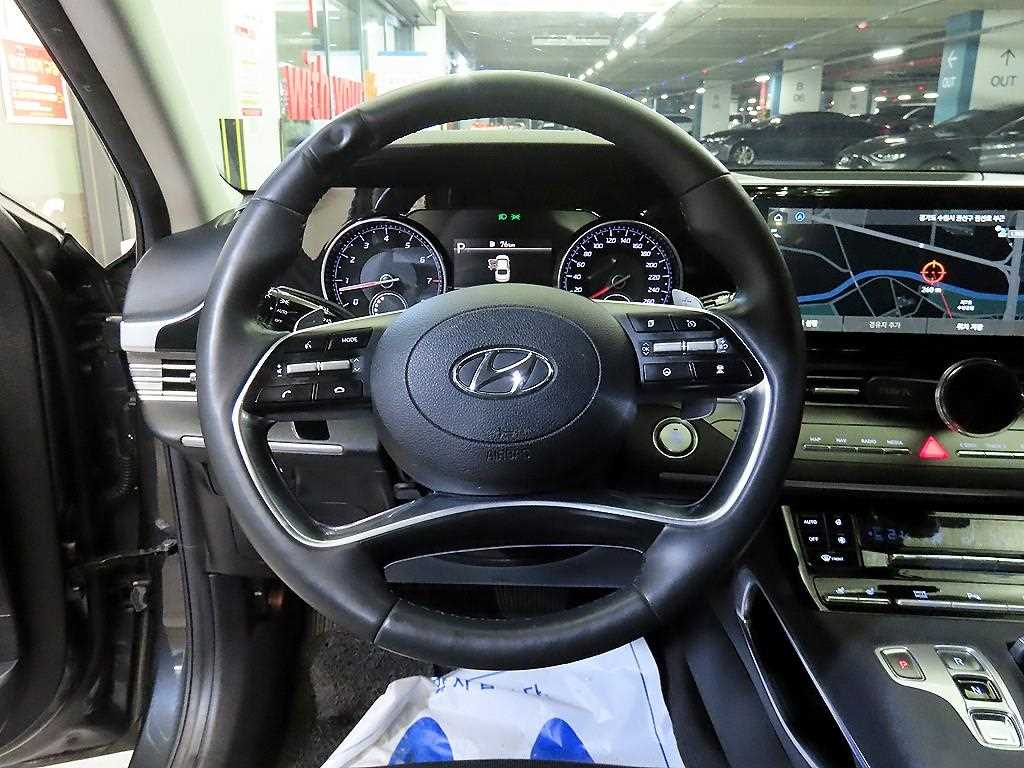 HYUNDAI Grandeur - Vista 8