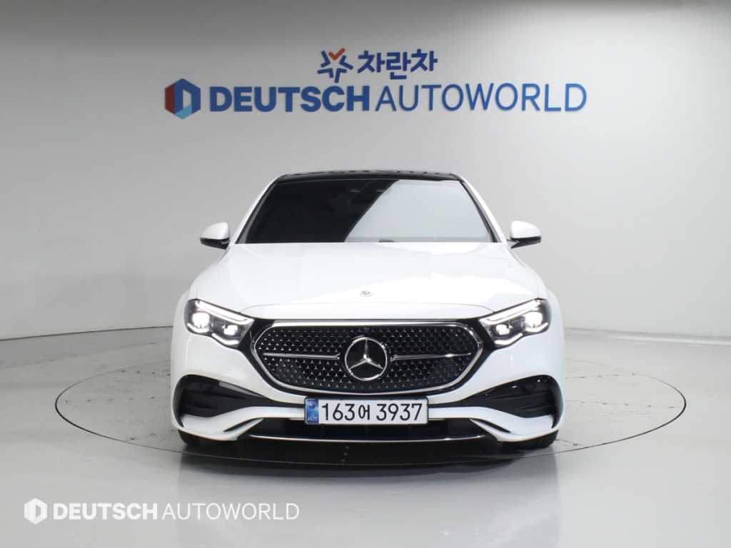 Mercedes Benz E class - Vista 3