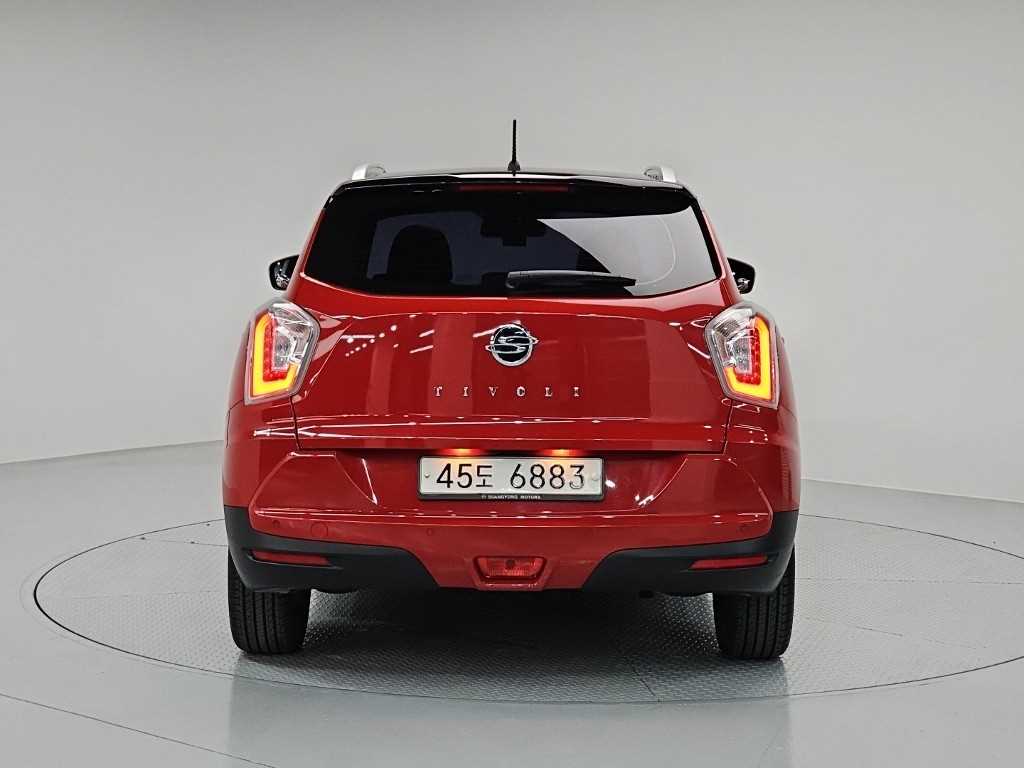 Ssangyong Tivoli - Vista 3