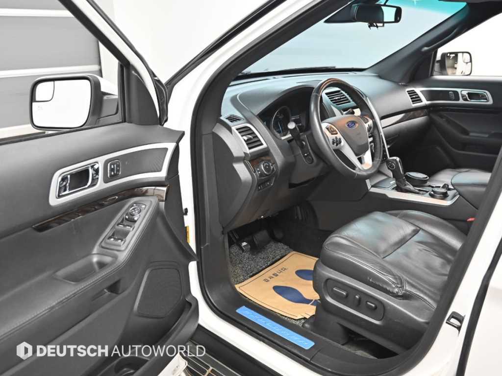 Ford Explorer - Vista 11