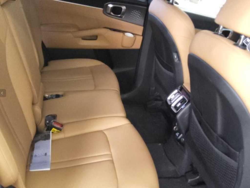 KIA Sorento - Vista 7