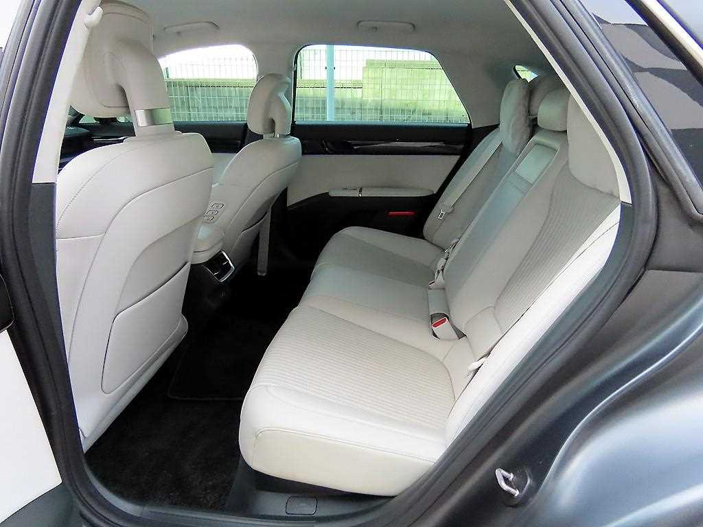 HYUNDAI Grandeur - Vista 7