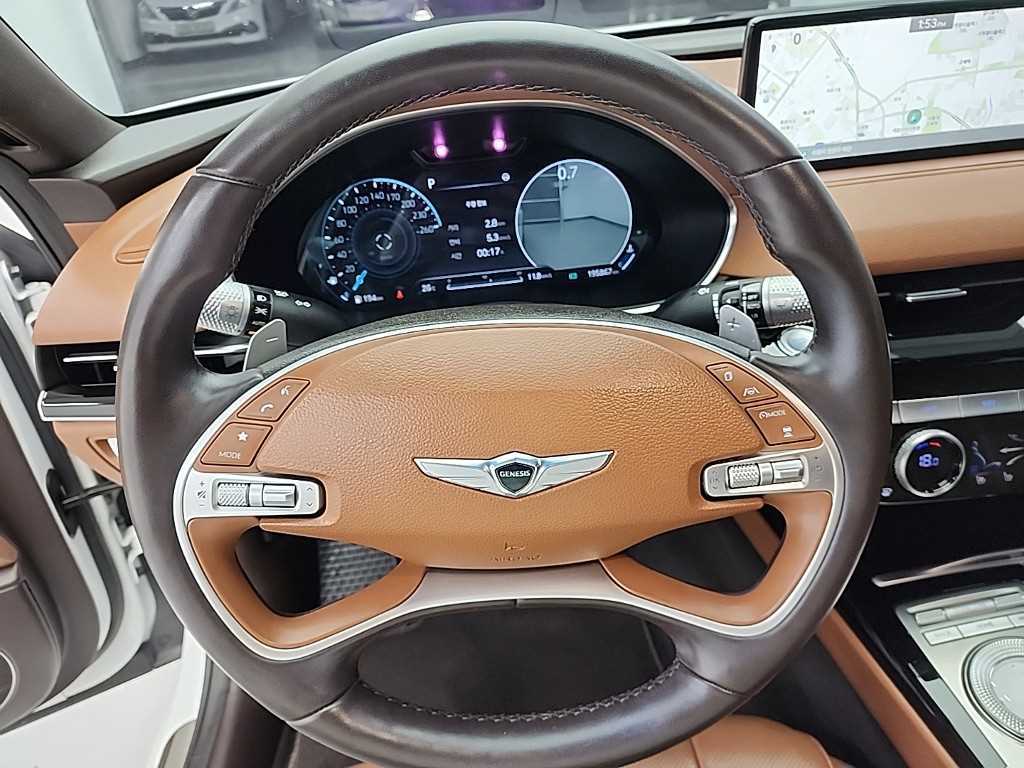 Genesis G80 - Vista 9