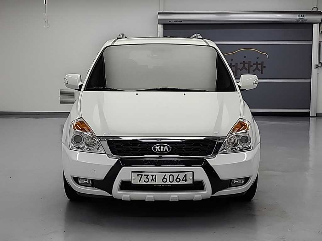 KIA Carnival - Vista 2