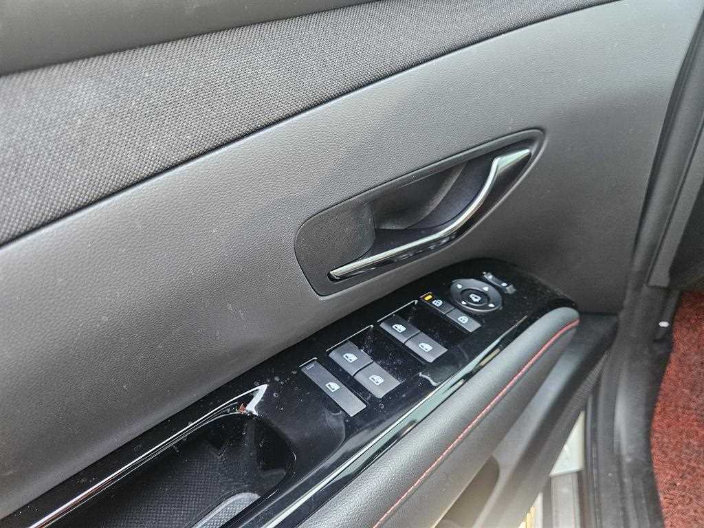 HYUNDAI Tucson - Vista 5