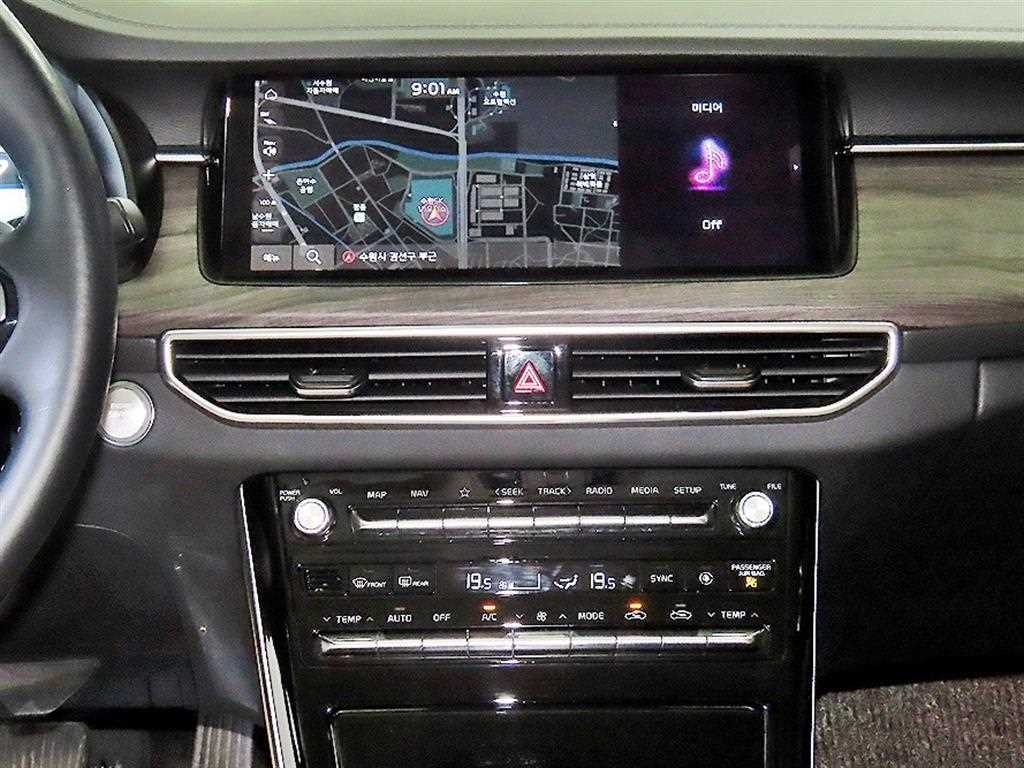 KIA K7 - Vista 11