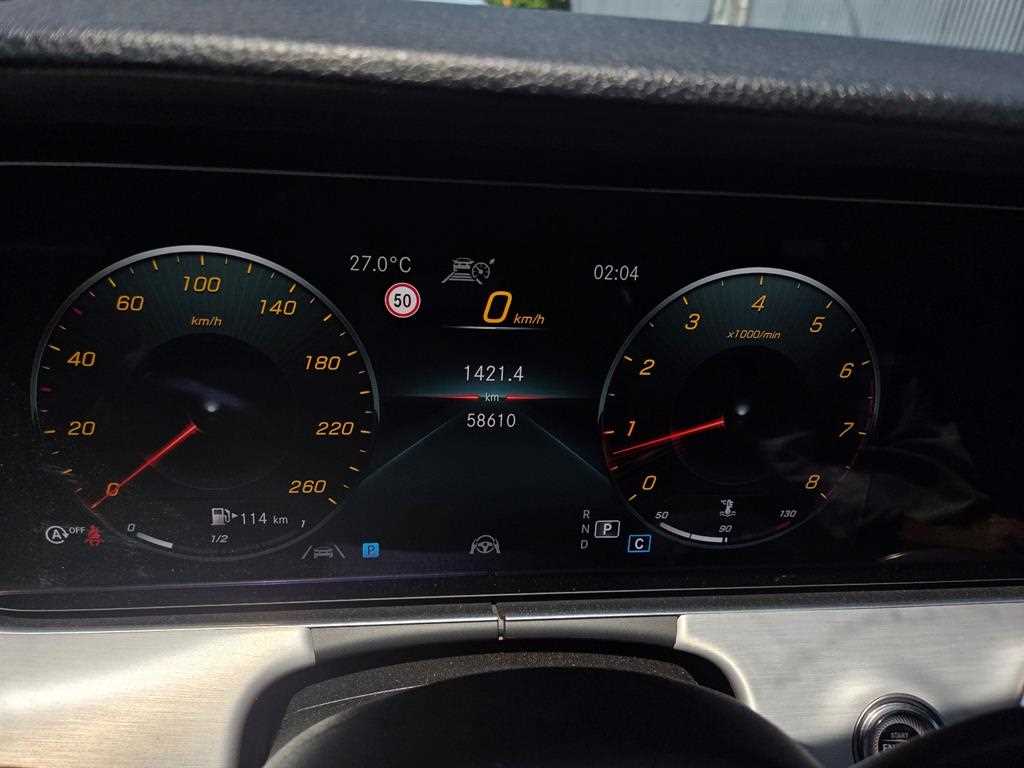 Mercedes Benz E class - Vista 7