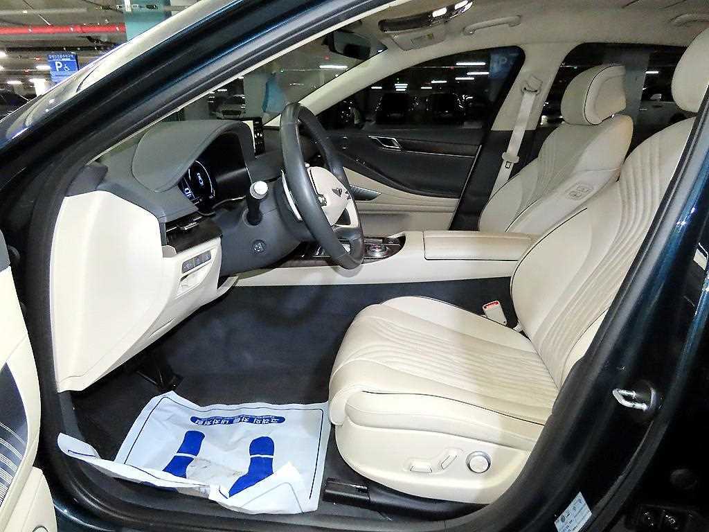 Genesis G80 - Vista 6
