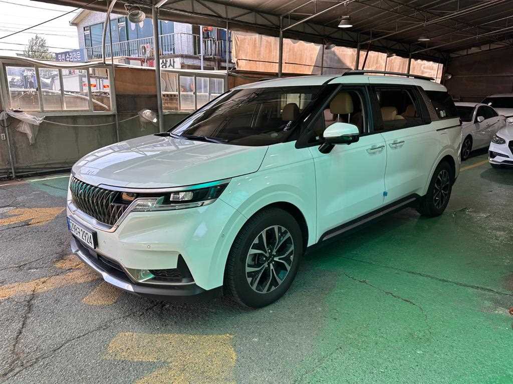 KIA Carnival 2023 Blanco - Importación desde Corea - HF Imports Iquique - Foto 1