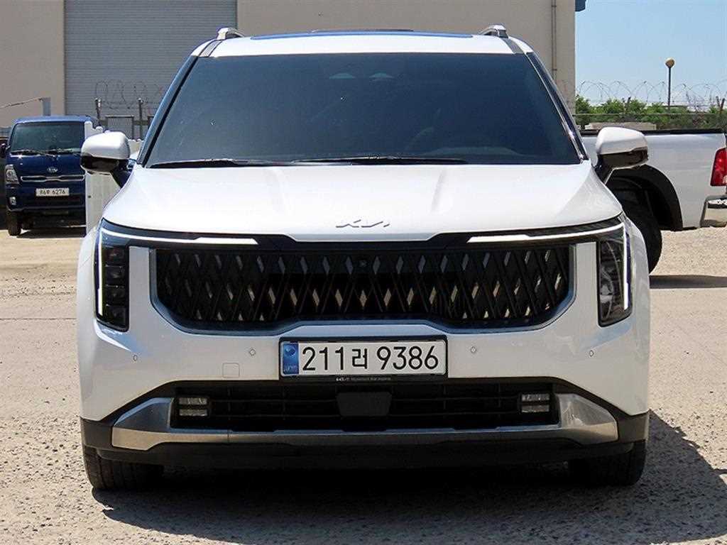 KIA Carnival 2025 Blanco - Importación desde Corea - HF Imports Iquique - Foto 1