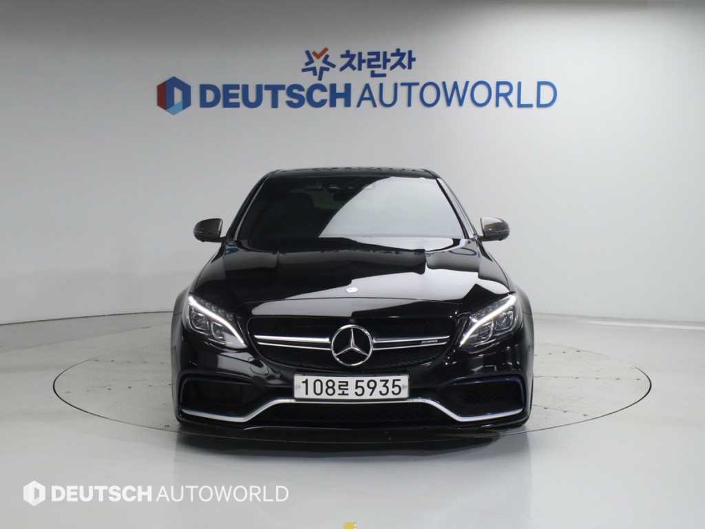 Mercedes Benz C Class - Vista 3