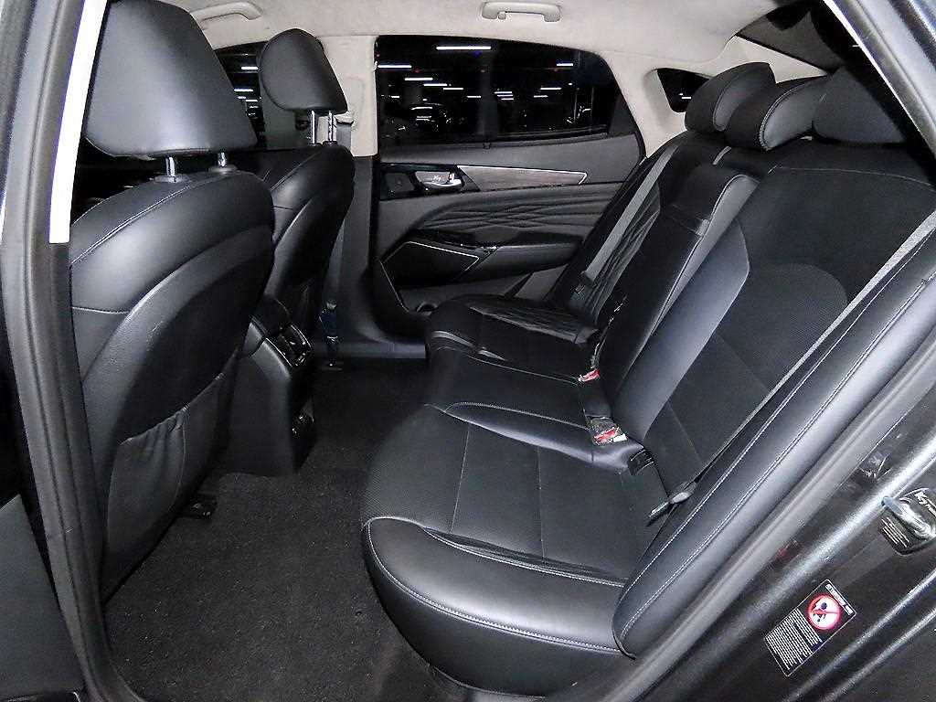 KIA K7 - Vista 7
