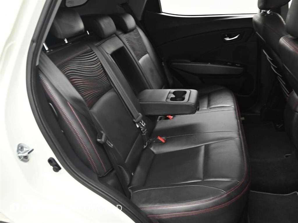 Ssangyong Tivoli - Vista 12