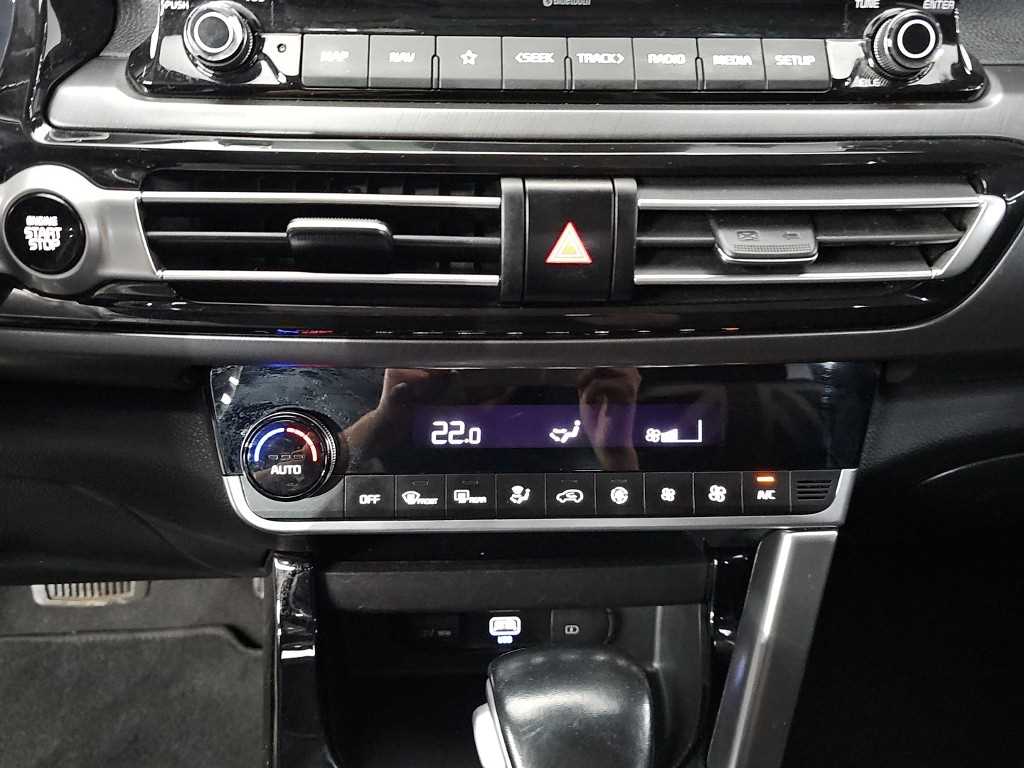 KIA Seltos - Vista 10