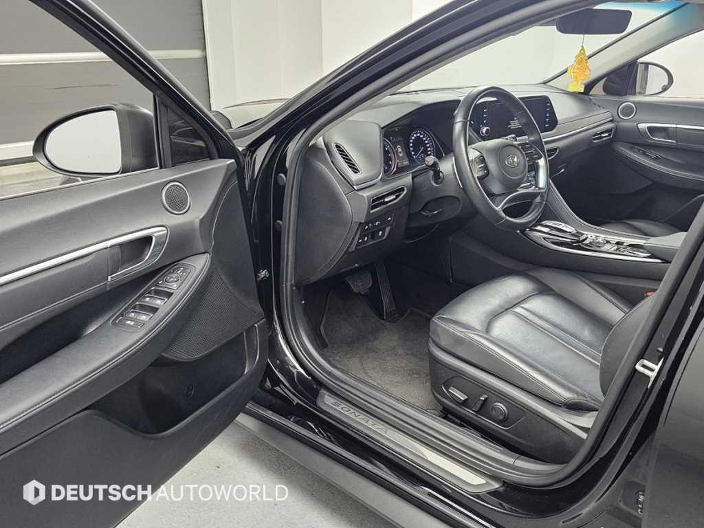 HYUNDAI Sonata - Vista 11