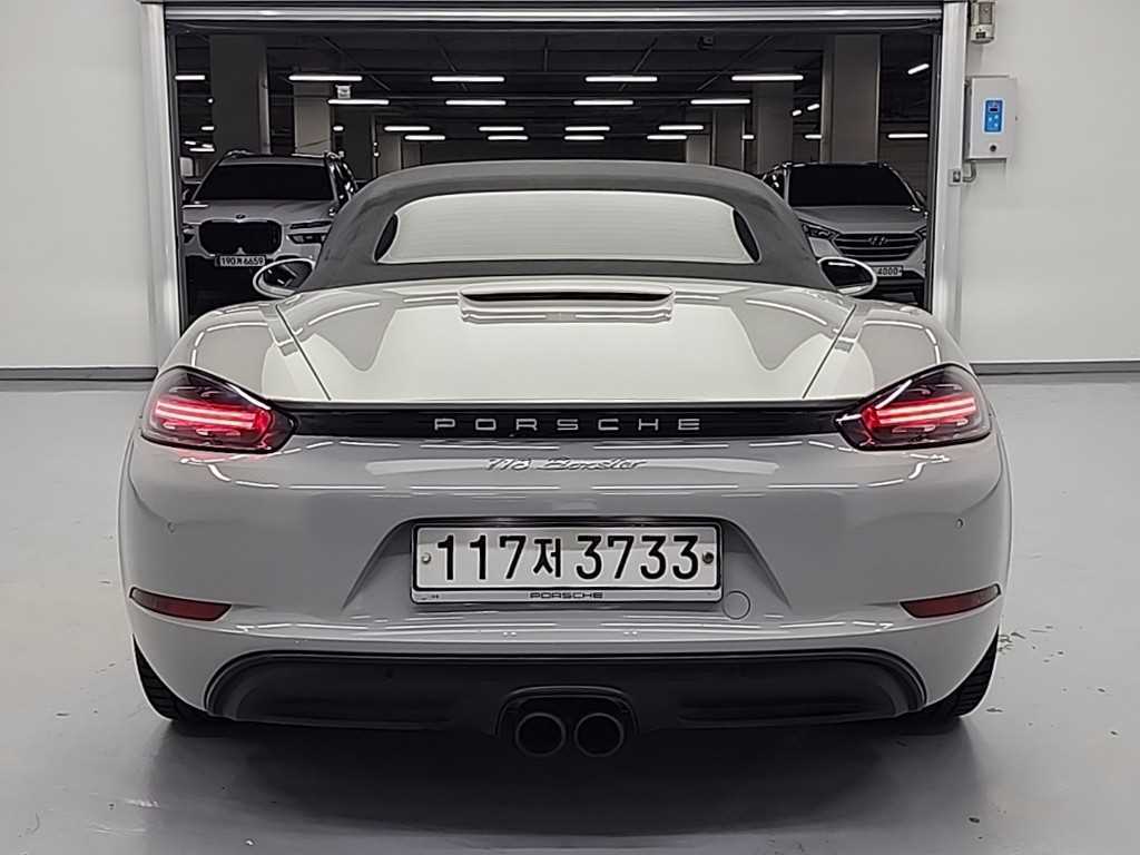 Porsche 718 - Vista 3
