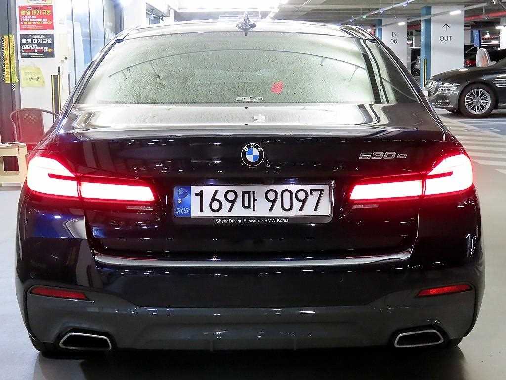 BMW 5 Series - Vista 5