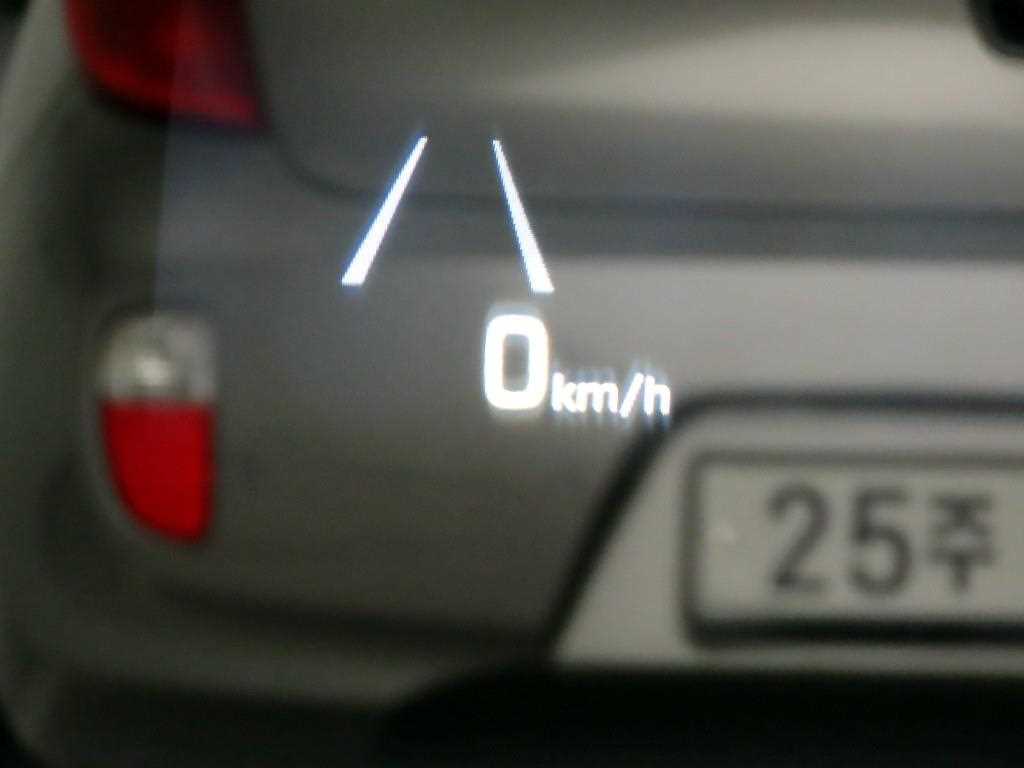 HYUNDAI Genesis - Vista 12