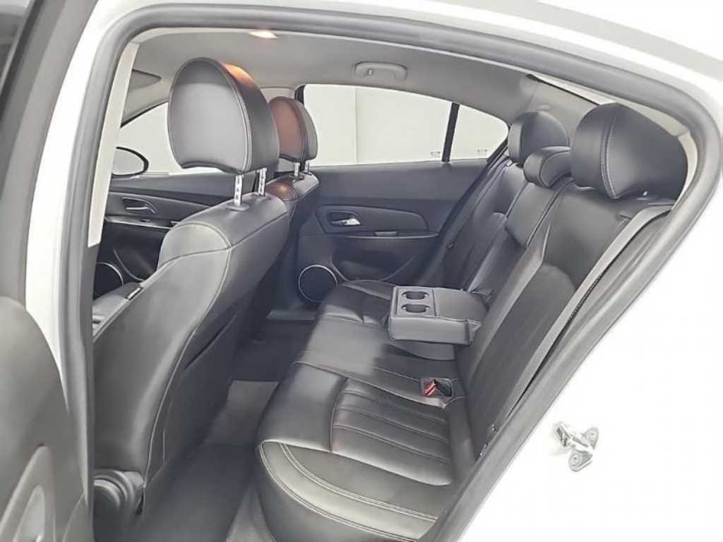 Chevrolet Cruise - Vista 9