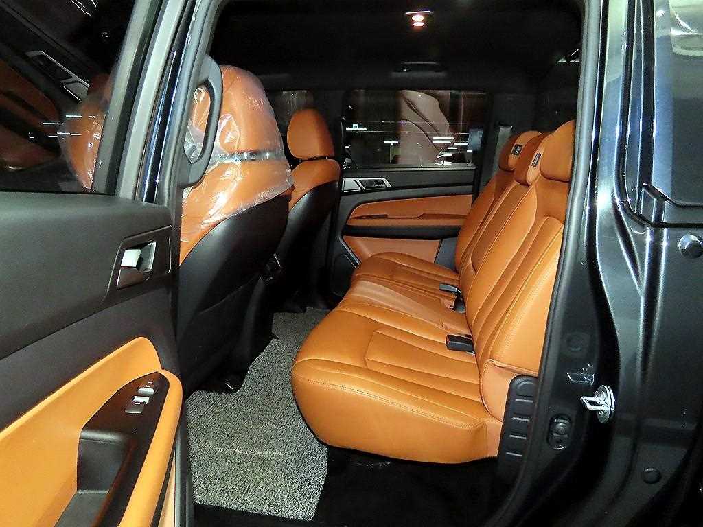 Ssangyong Rexton - Vista 7