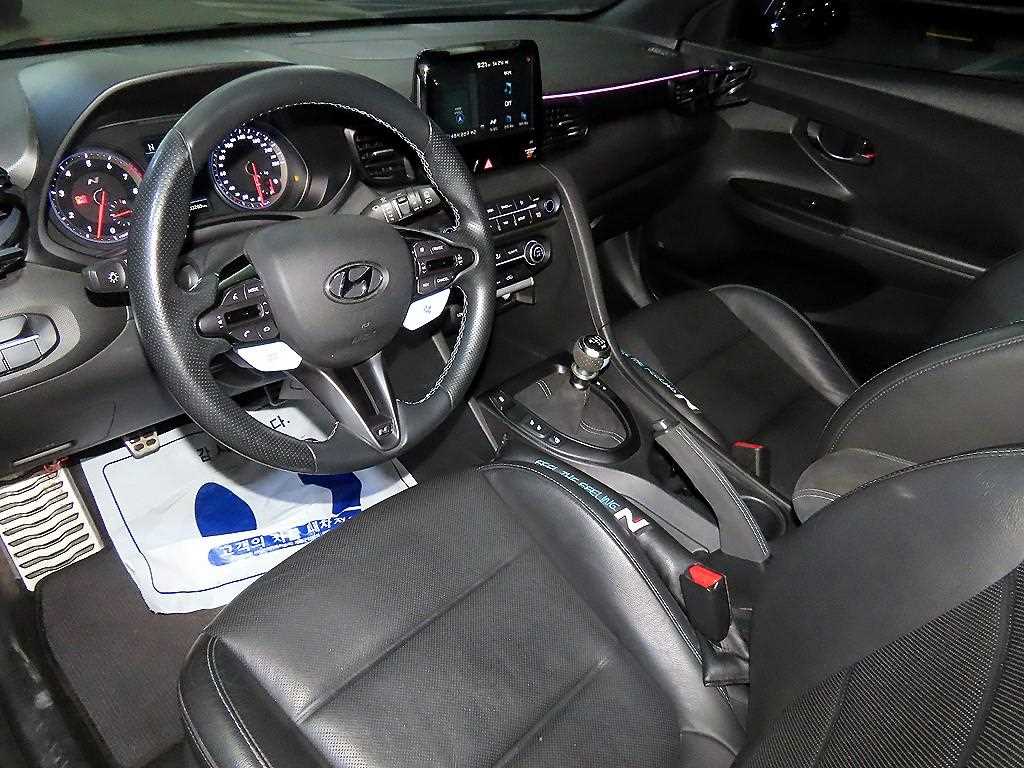 HYUNDAI Veloster - Vista 10