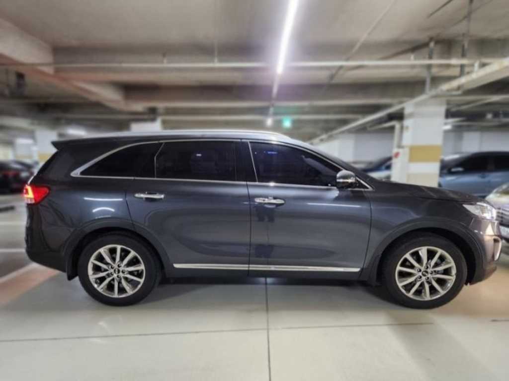 KIA Sorento - Vista 3
