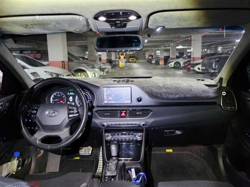 HYUNDAI Grandeur - Vista 8