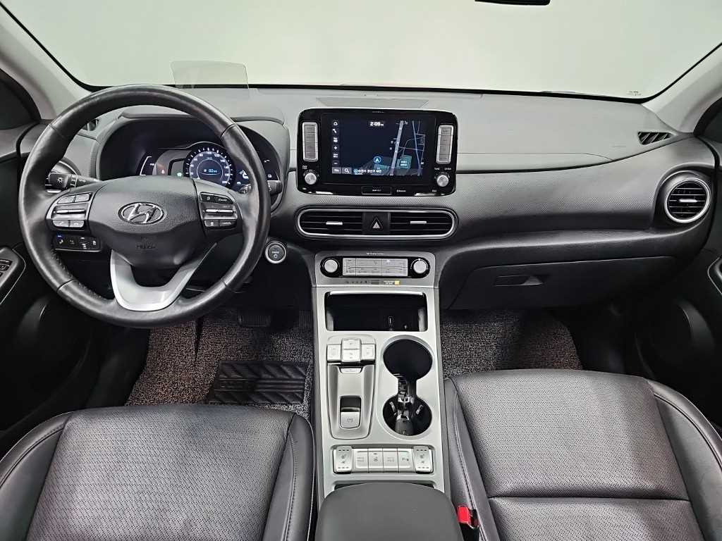 HYUNDAI Kona - Vista 7