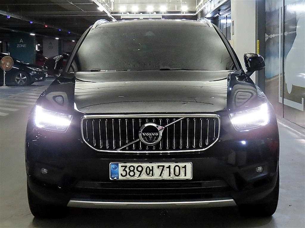 Volvo XC40 - Vista 2