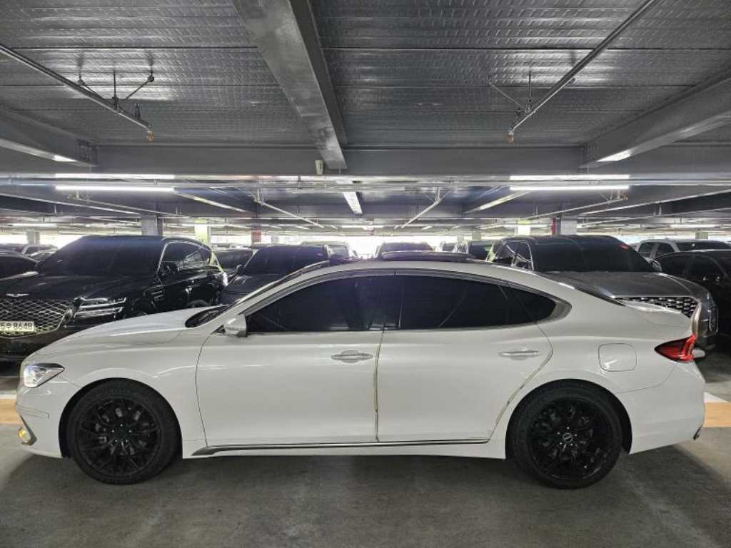 HYUNDAI Grandeur - Vista 2