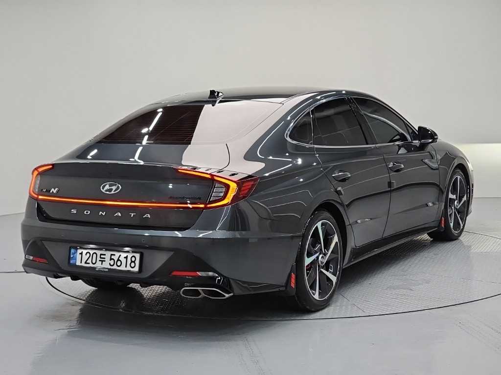 HYUNDAI Sonata - Vista 4