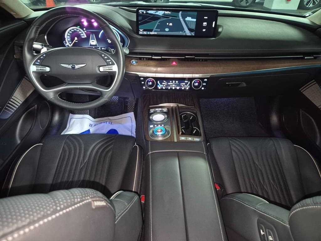 Genesis G80 - Vista 9