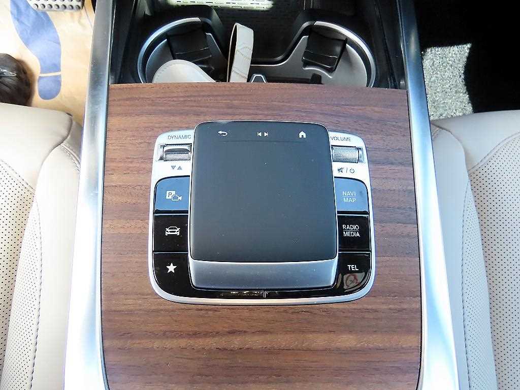 Mercedes Benz G Class (G Wagen) - Vista 11