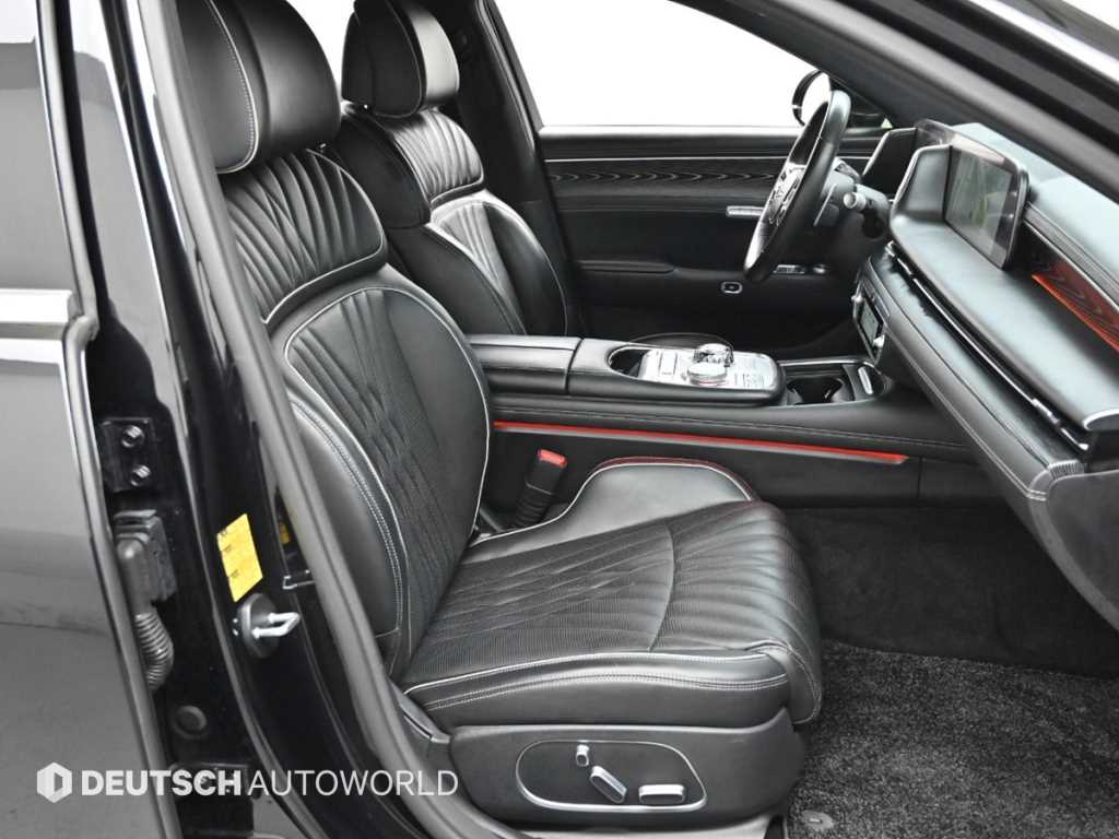 Genesis G90 - Vista 10