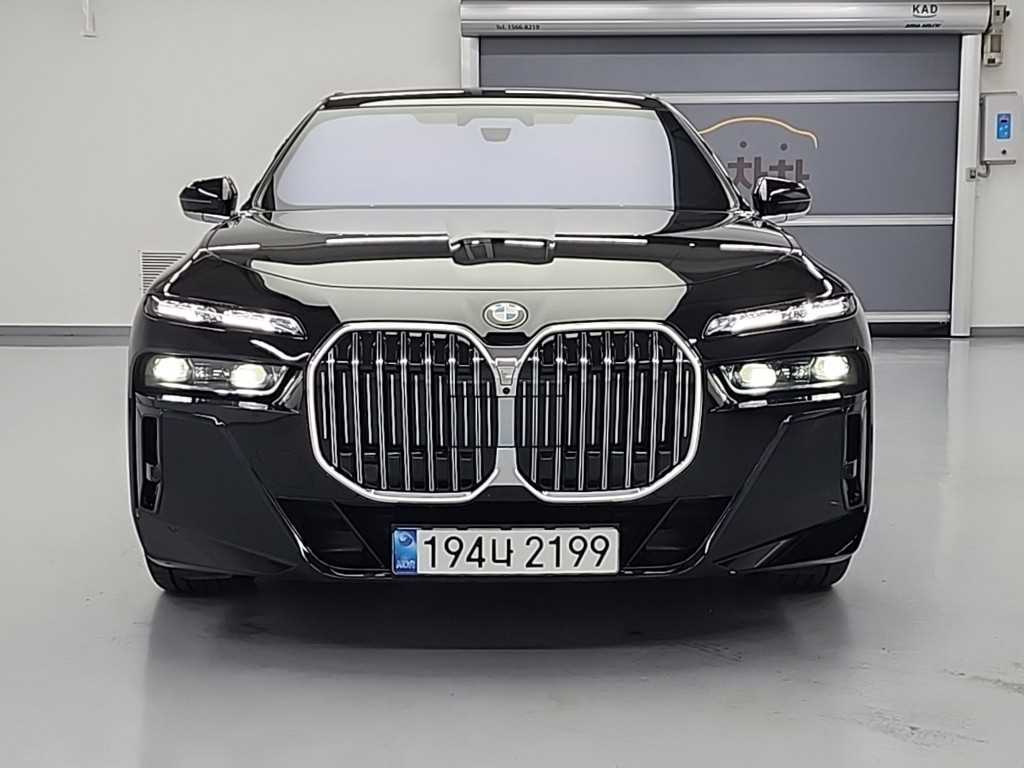 BMW 7 Series 2024 Negro - Importación desde Corea - HF Imports Iquique - Foto 1