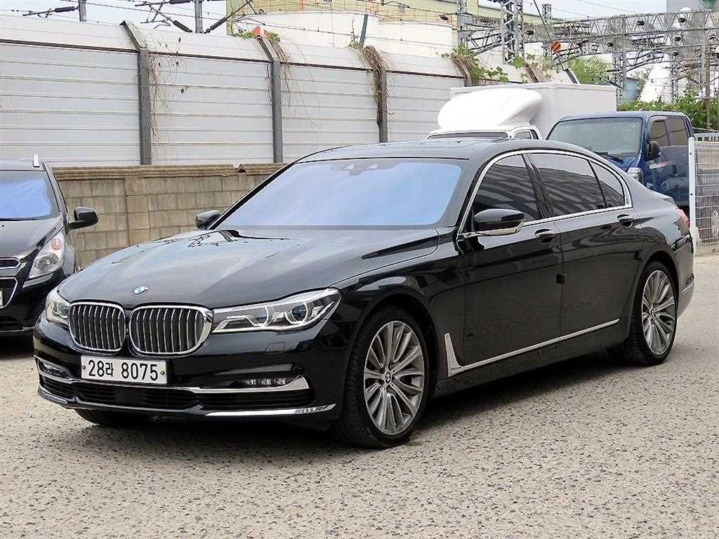 BMW 7 Series - Vista 2