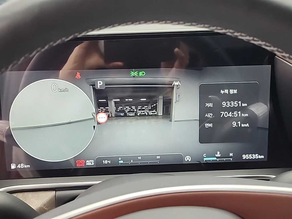 Genesis G90 - Vista 6
