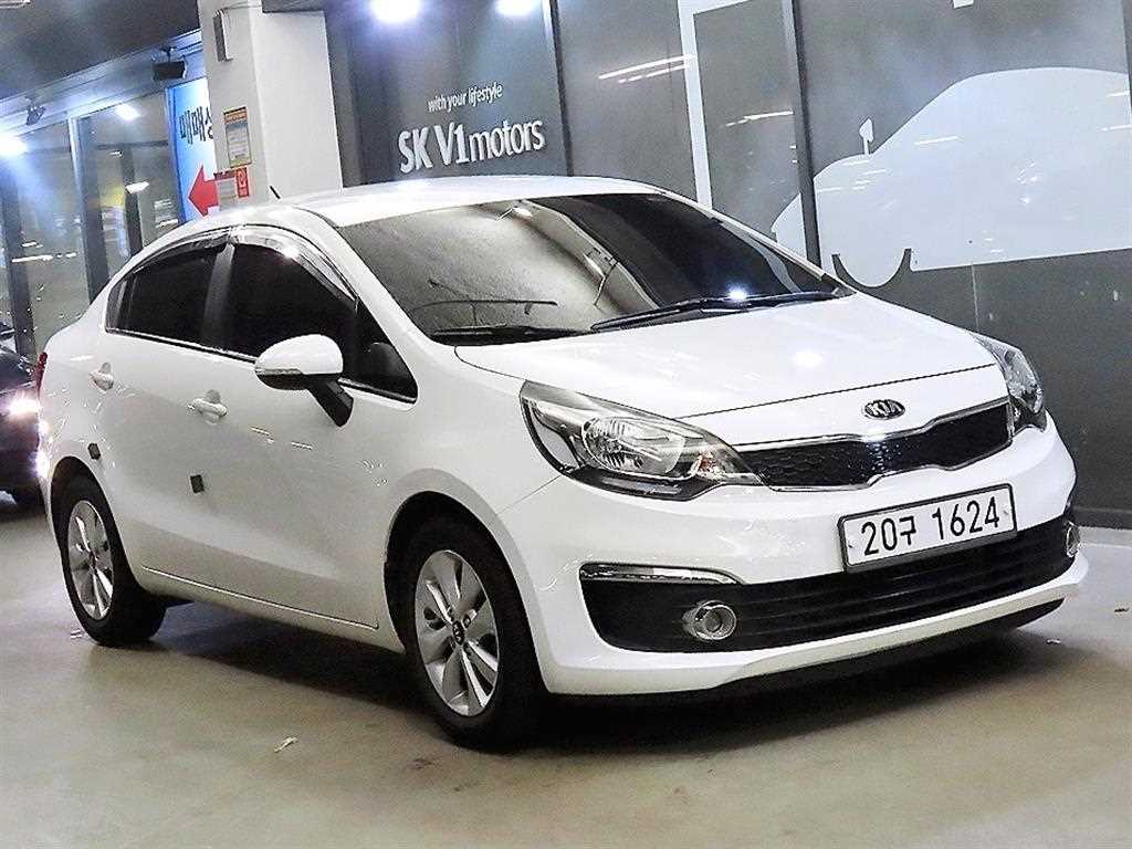 KIA Pride 2015 Blanco - Importación desde Corea - HF Imports Iquique - Foto 1