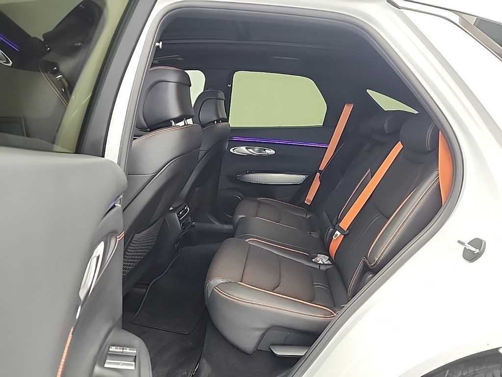 Genesis GV70 - Vista 12