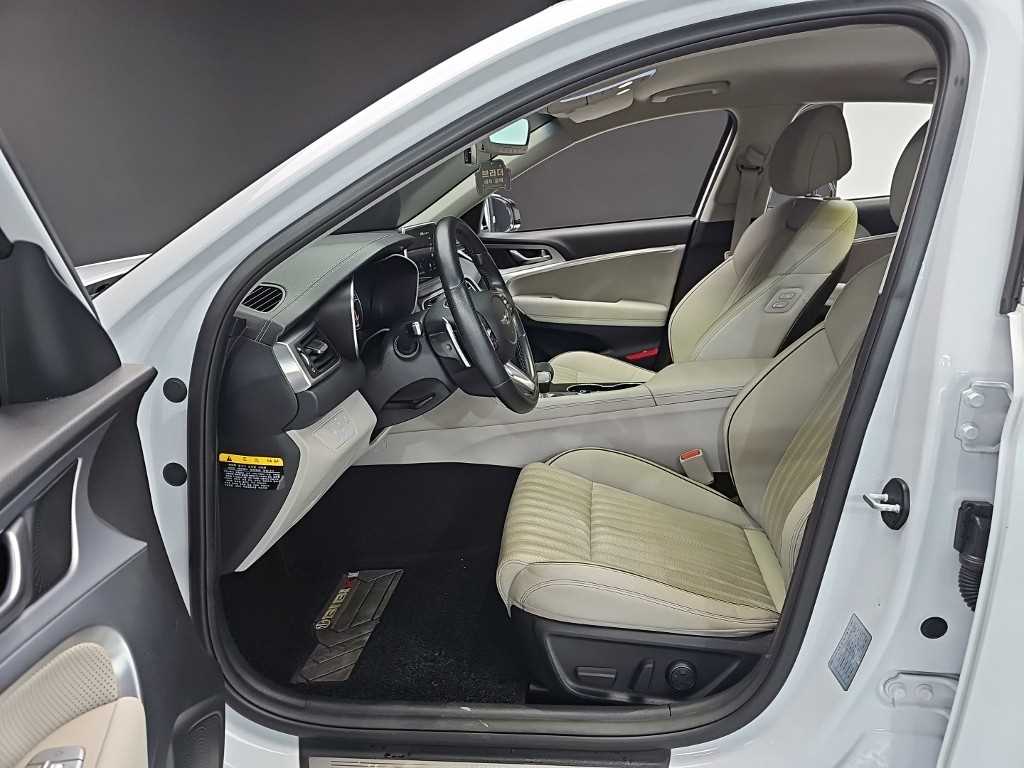 Genesis G70 - Vista 11