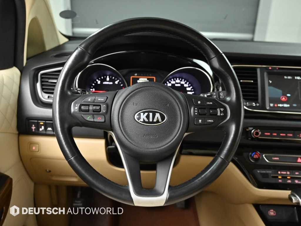 KIA Carnival 2017 Negro - Importación desde Corea - HF Imports Iquique - Foto 13