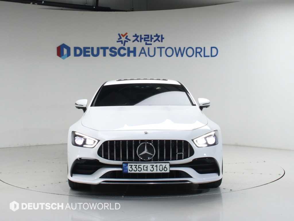 Mercedes Benz AMG GT - Vista 3
