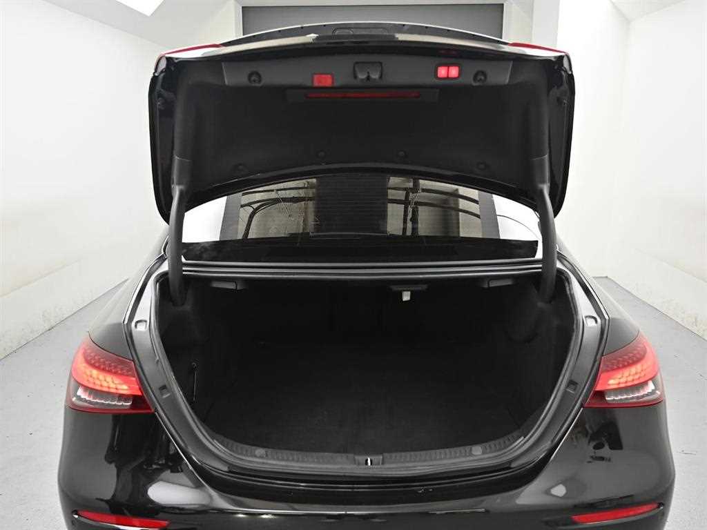 Mercedes Benz E class 2021 Negro - Importación desde Corea - HF Imports Iquique - Foto 19