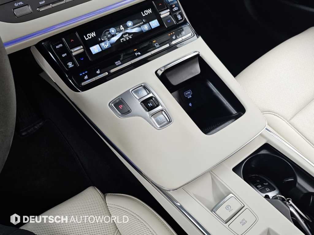 HYUNDAI Grandeur - Vista 9