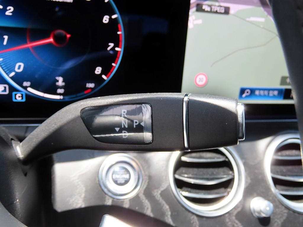 Mercedes Benz E class - Vista 10