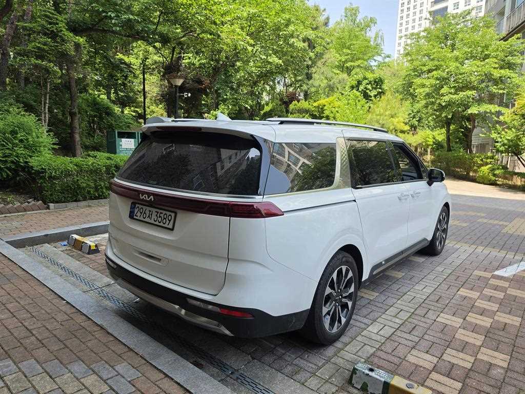 KIA Carnival - Vista 4