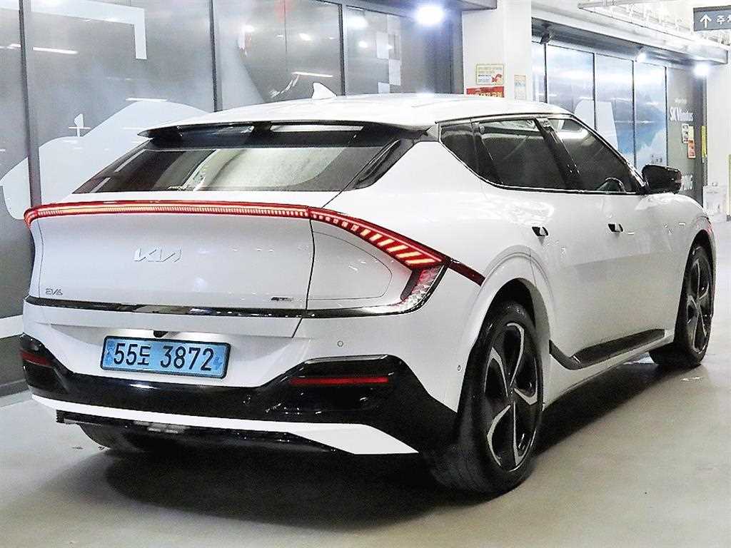 KIA EV6 - Vista 4