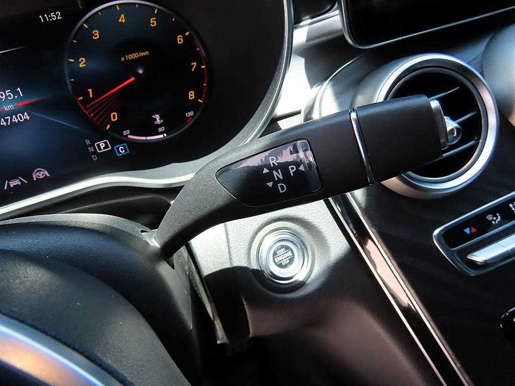 Mercedes Benz C Class - Vista 10
